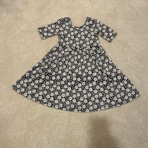 Hanna Andersson Girl’s Black and White Floral Kids Dress in Size 12